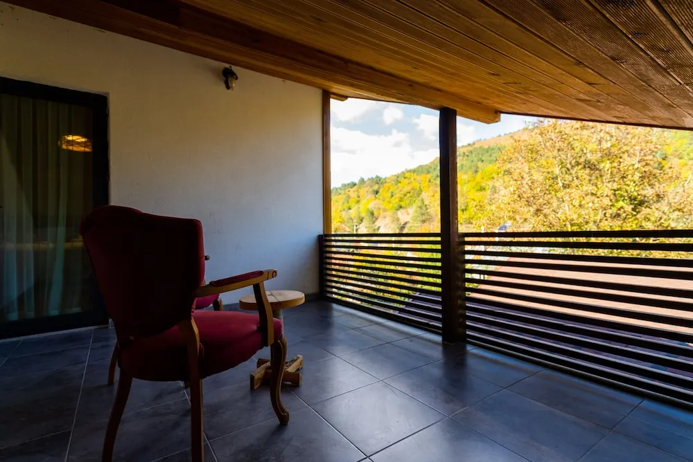 Standard Oda, Balkon