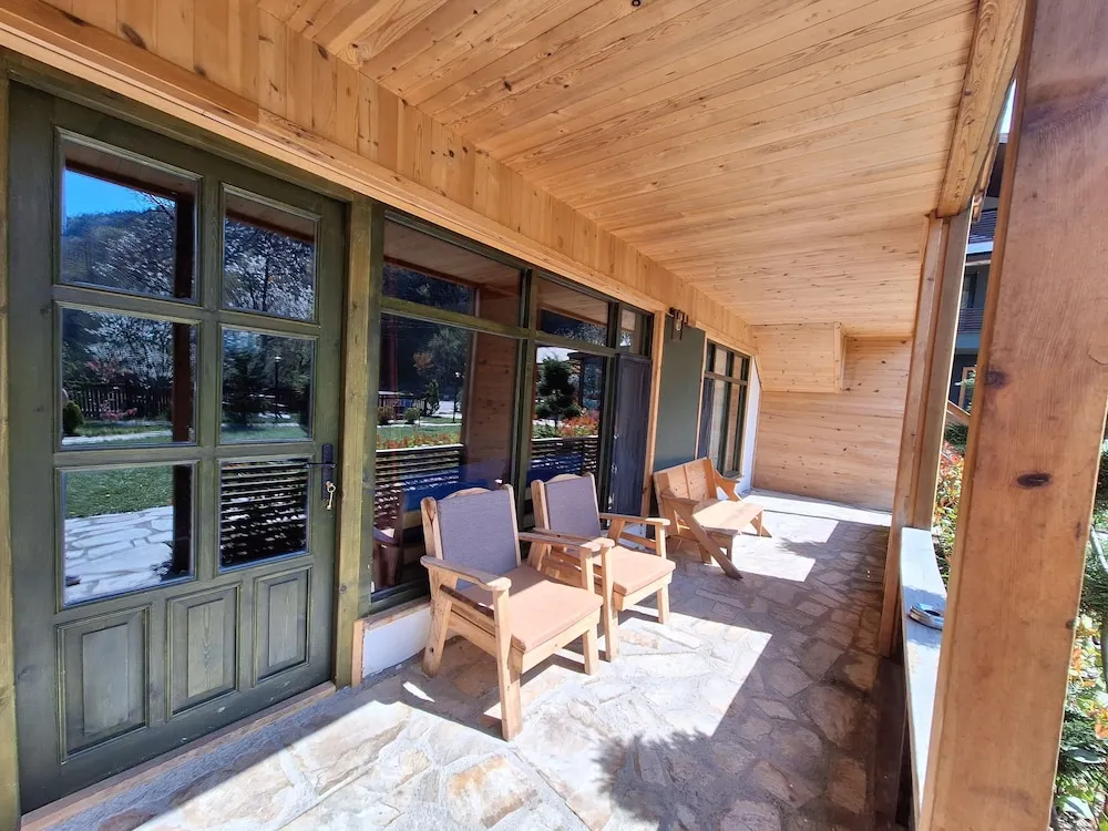 Deluxe Bungalov