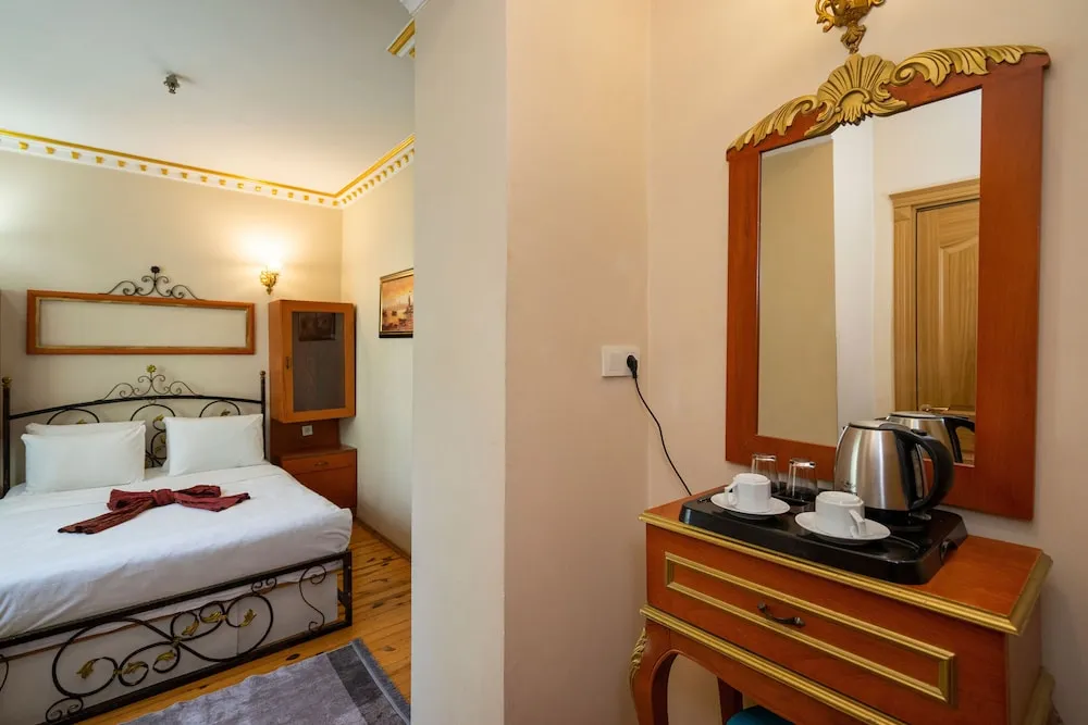 Deluxe Single Room