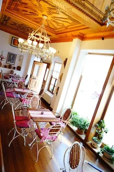 Hotel Des Etrangers - Special Class