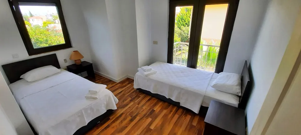 Grand Villa