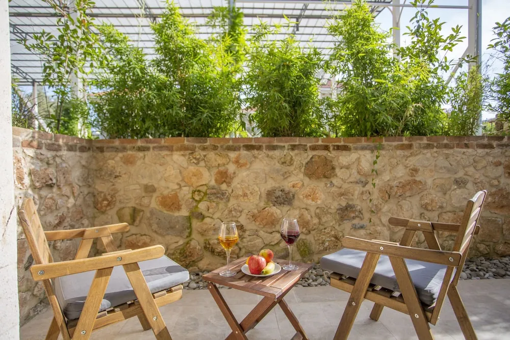 Luxury Tek Büyük Yataklı Oda