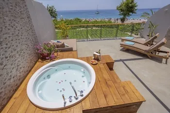 Ecclesia Hotel - Yetişkin Oteli