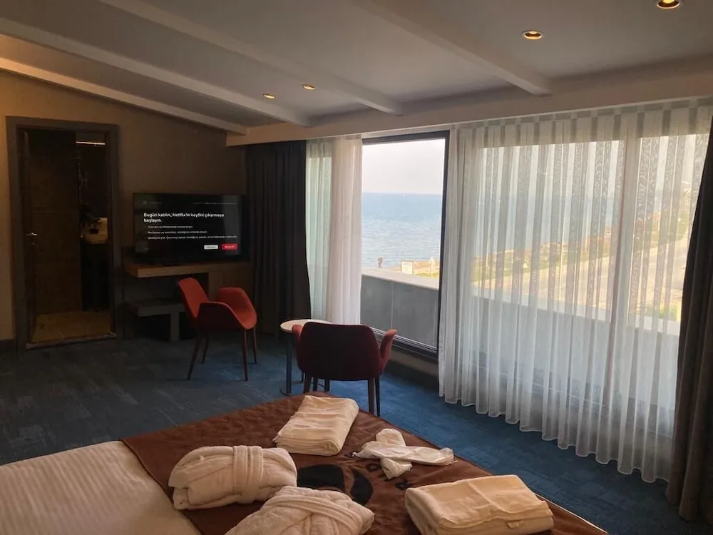 Luxury Tek Büyük Yataklı Oda, Küvet, Deniz Manzaralı