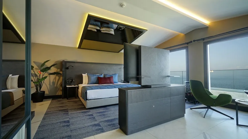 Panoramic Tek Büyük Yataklı Oda (Penthouse)