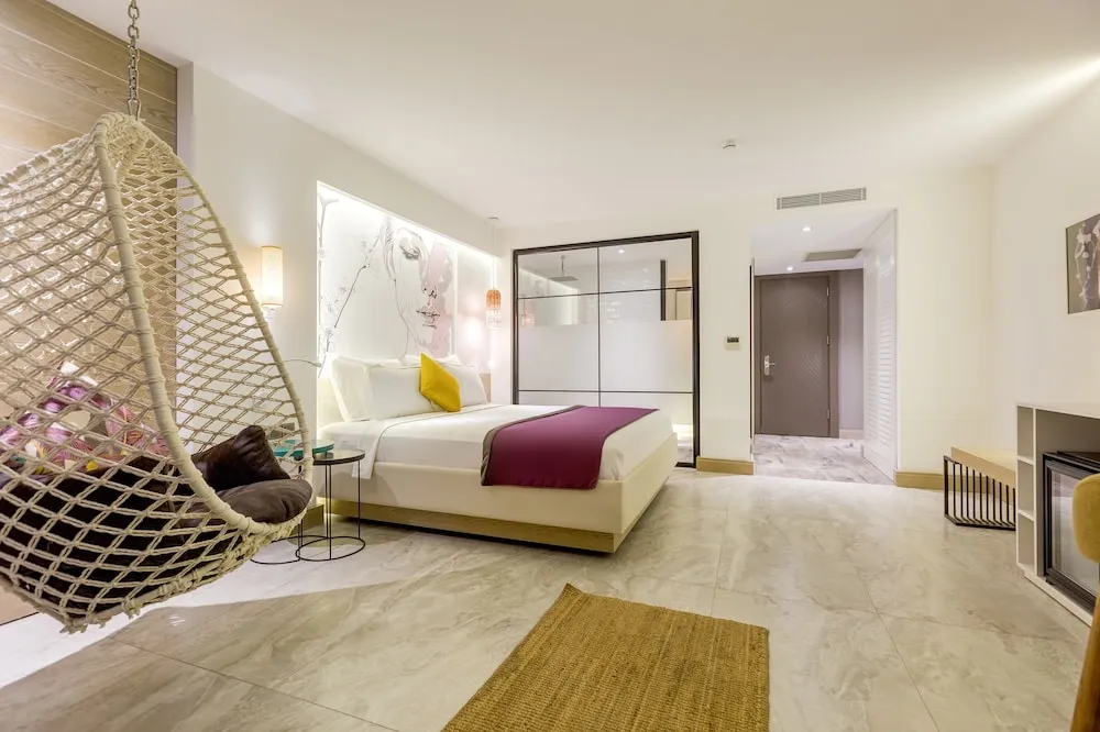 Deluxe Tek Büyük Yataklı Oda, 1 En Büyük (King) Boy Yatak, Sıcak Su Küveti, Deniz Manzaralı