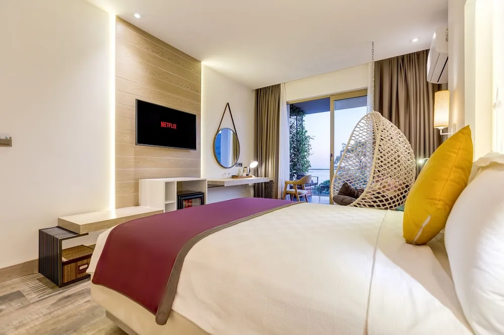 Deluxe Dört Kişilik Oda, Sıcak Su Küveti, Deniz Manzaralı