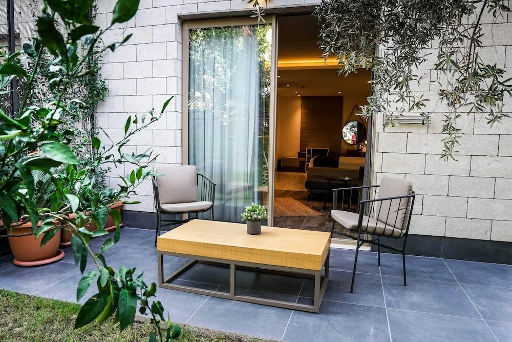 Deluxe Stüdyo Süit, Bahçe Manzaralı