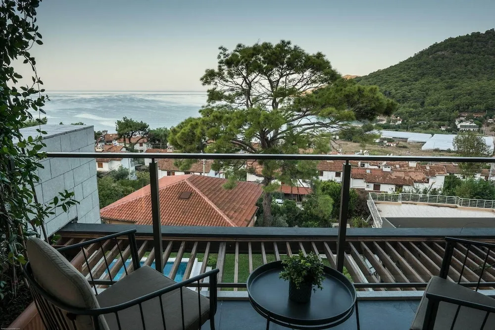 Deluxe Tek Büyük Yataklı Oda, Deniz Manzaralı