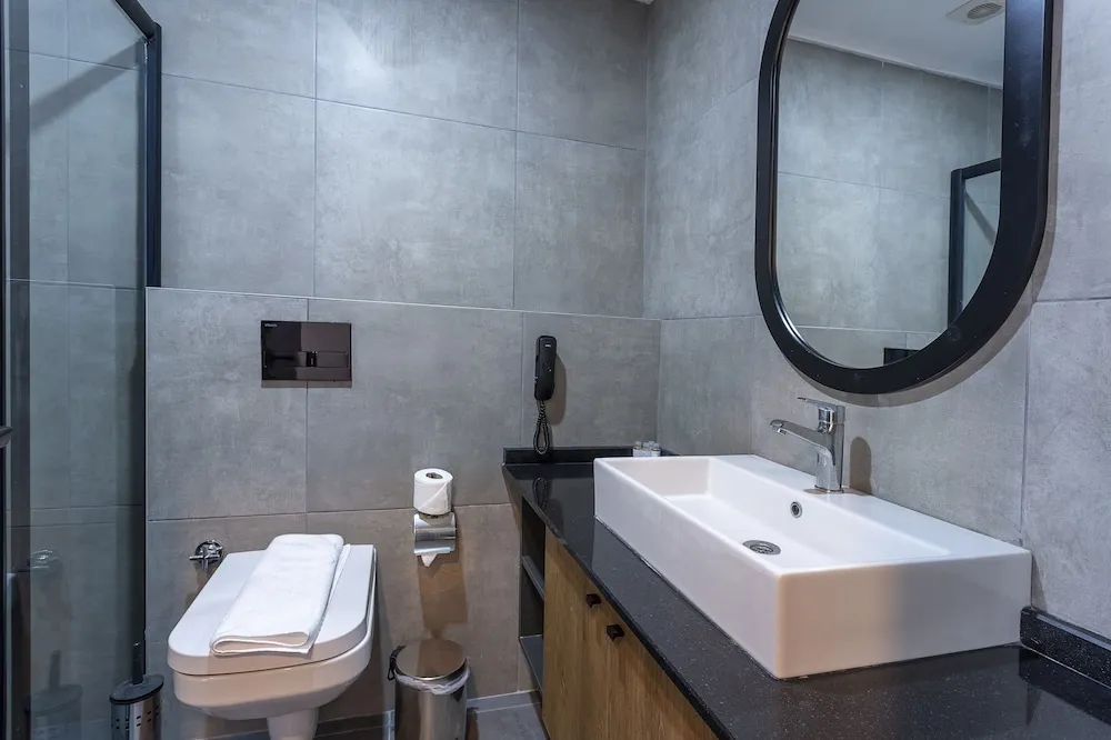 Standard Tek Büyük veya İki Ayrı Yataklı Oda