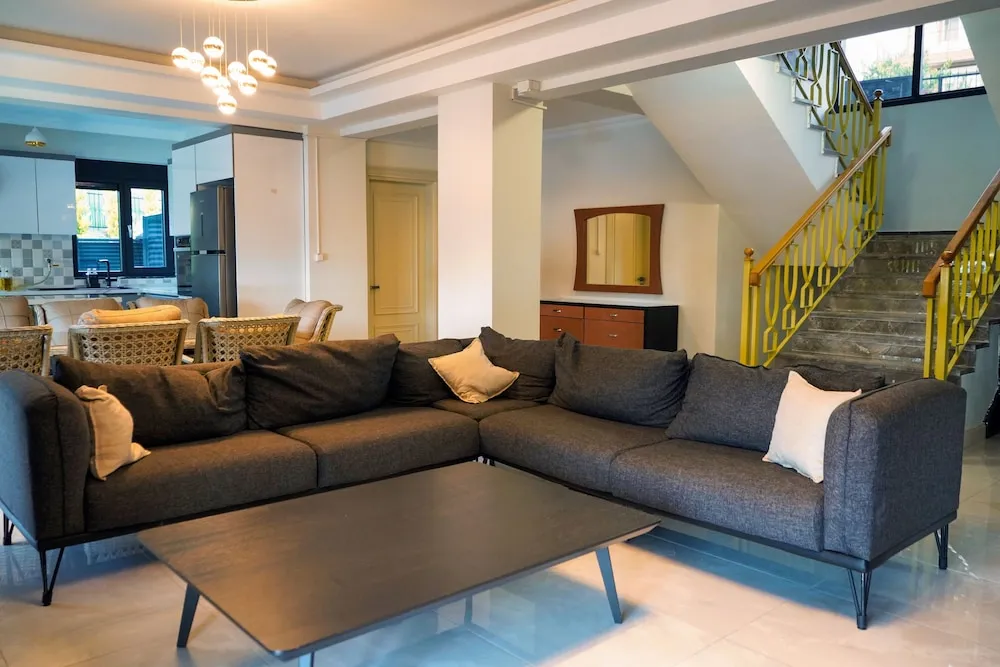 Luxury Villa, Deniz Manzaralı, Bahçeli