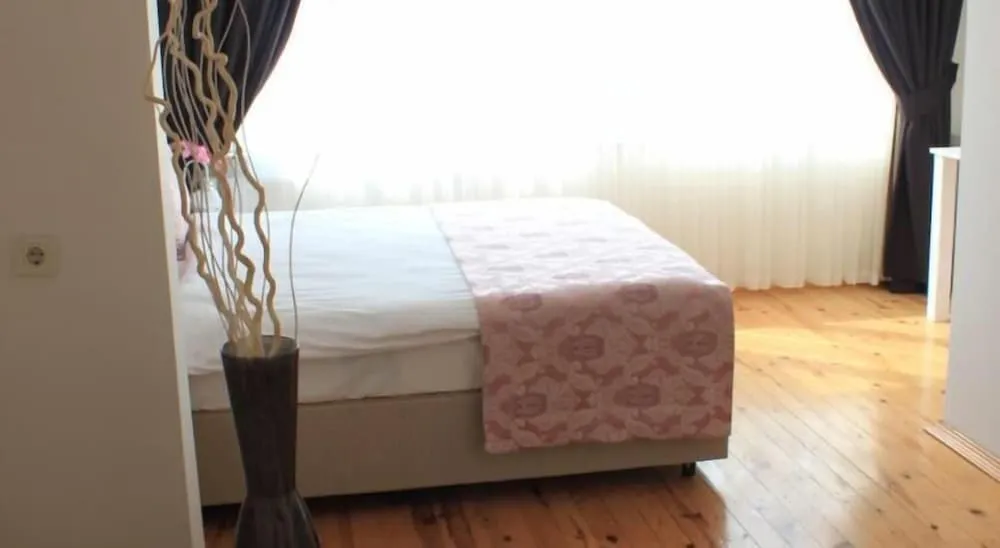 Superior Tek Büyük Yataklı Oda