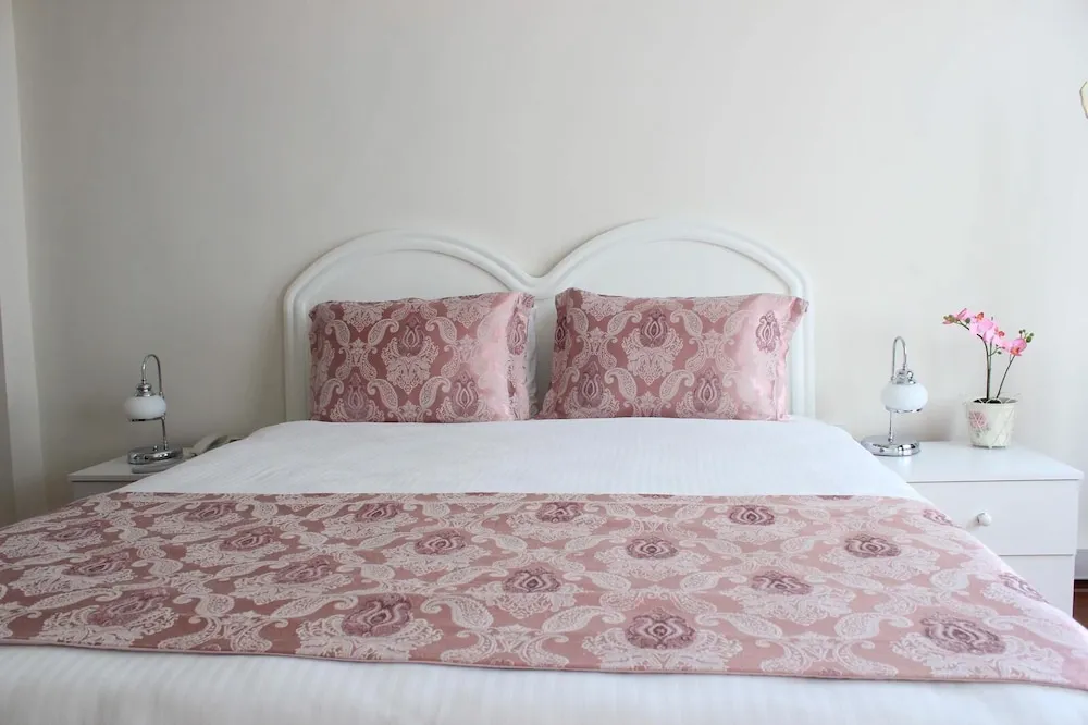 Superior Tek Büyük Yataklı Oda