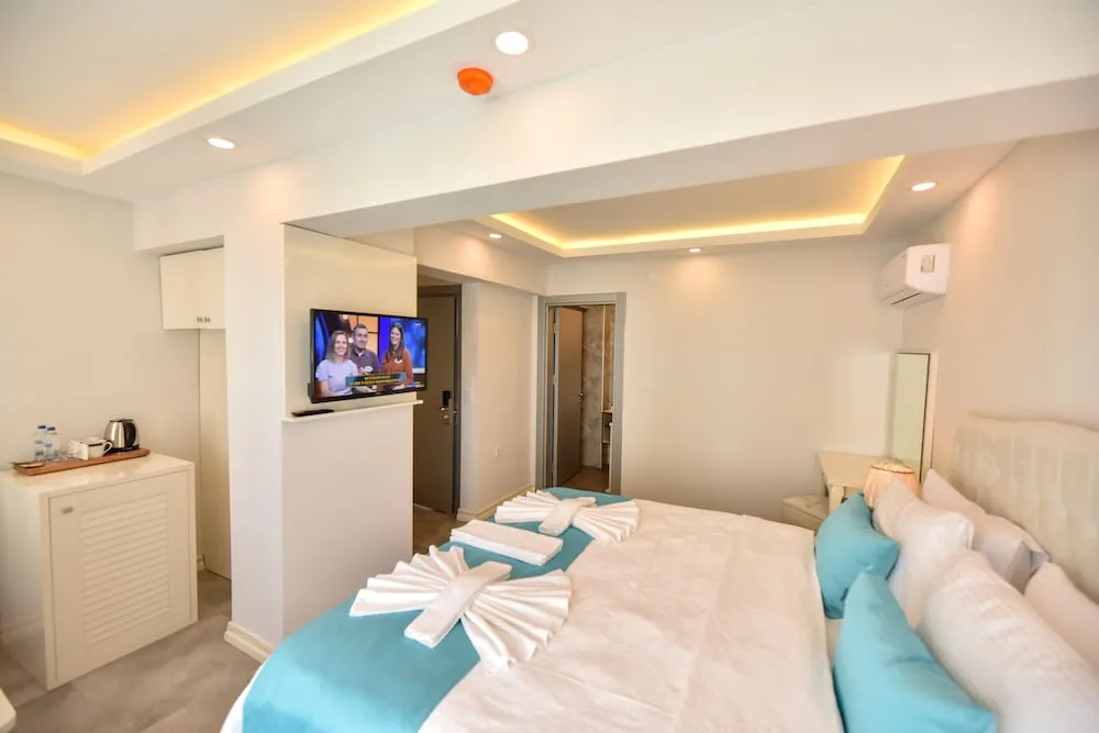 Superior Room,Swimming Pool Access
