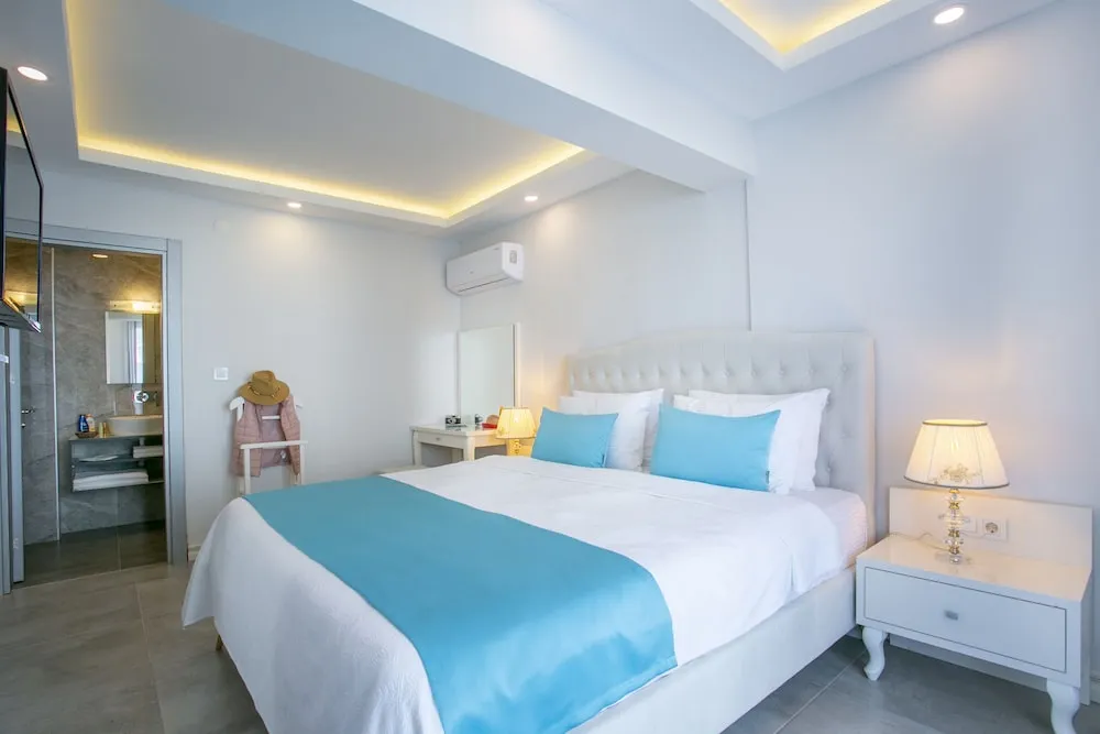 Superior Room,Swimming Pool Access