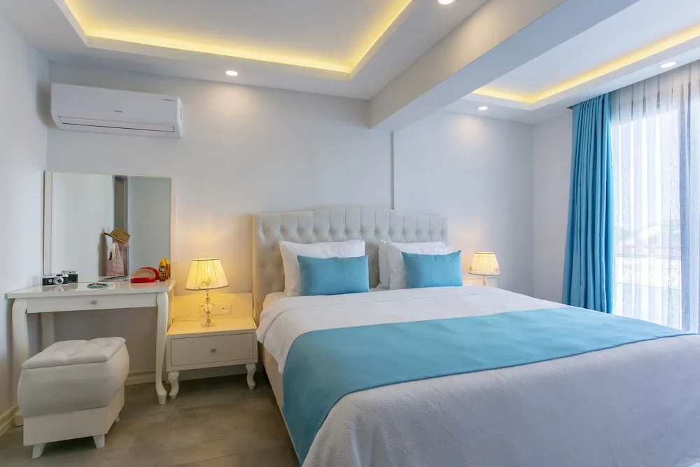 Superior Room,Swimming Pool Access