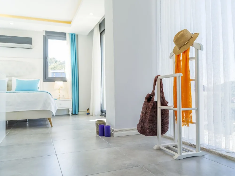 Deluxe Üç Kişilik Oda, Havuz Manzaralı