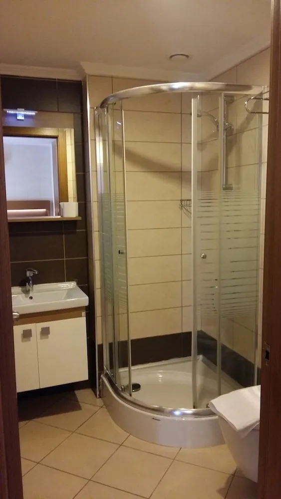 Standard Oda, 1 Çift Kişilik veya 2 Tek Kişilik Yatak
