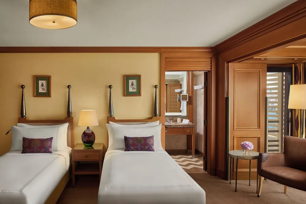 Deluxe Partial Sea View Room Twin Bed