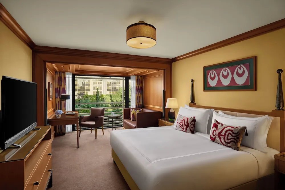 2 Bedroom Corner Suite