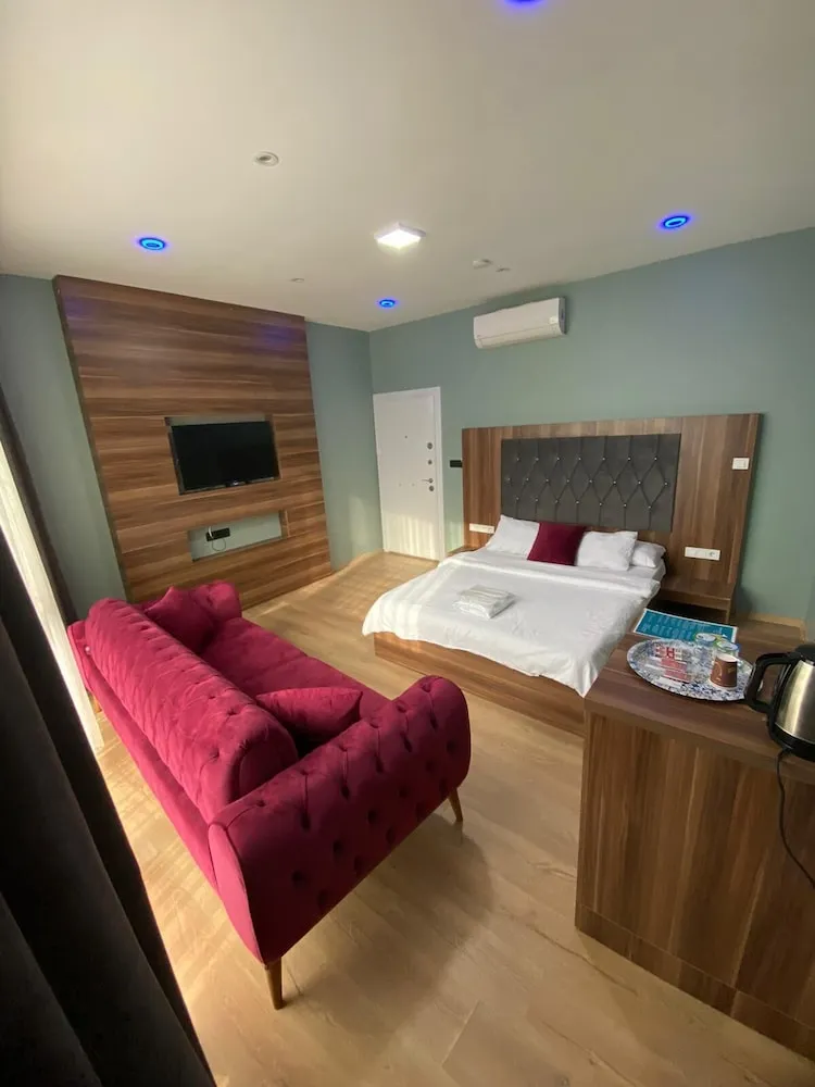 Deluxe Tek Büyük Yataklı Oda