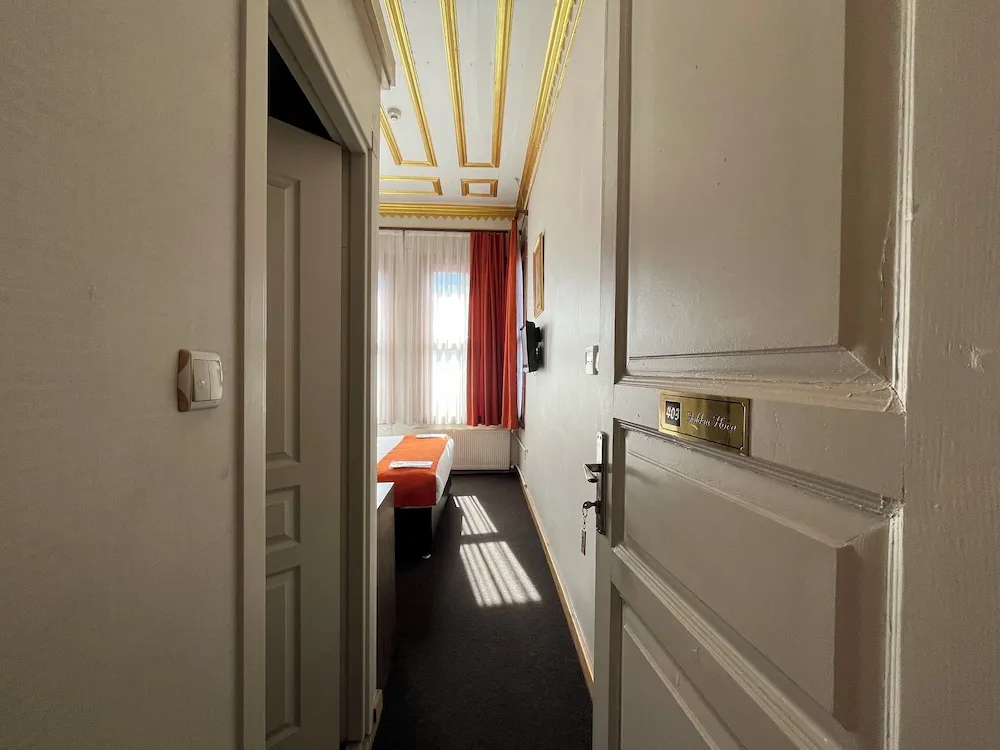 Signature Tek Büyük Yataklı Oda