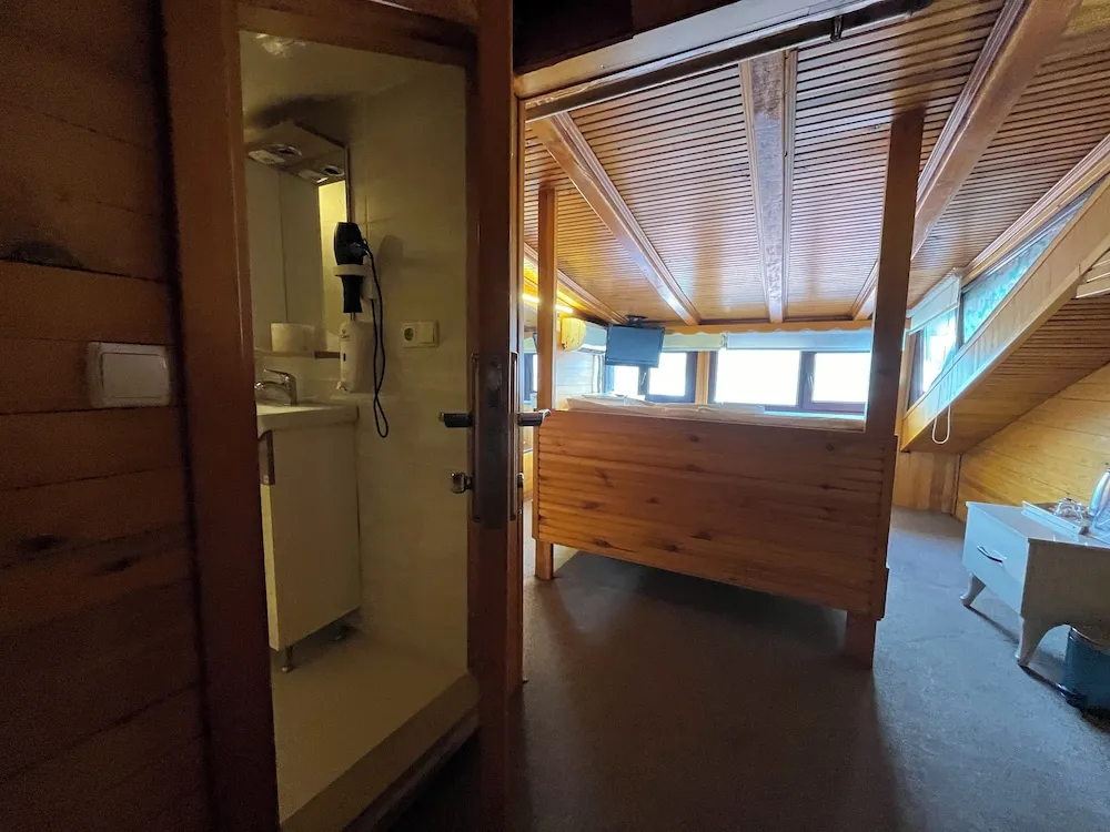 Economy Tek Büyük Yataklı Oda