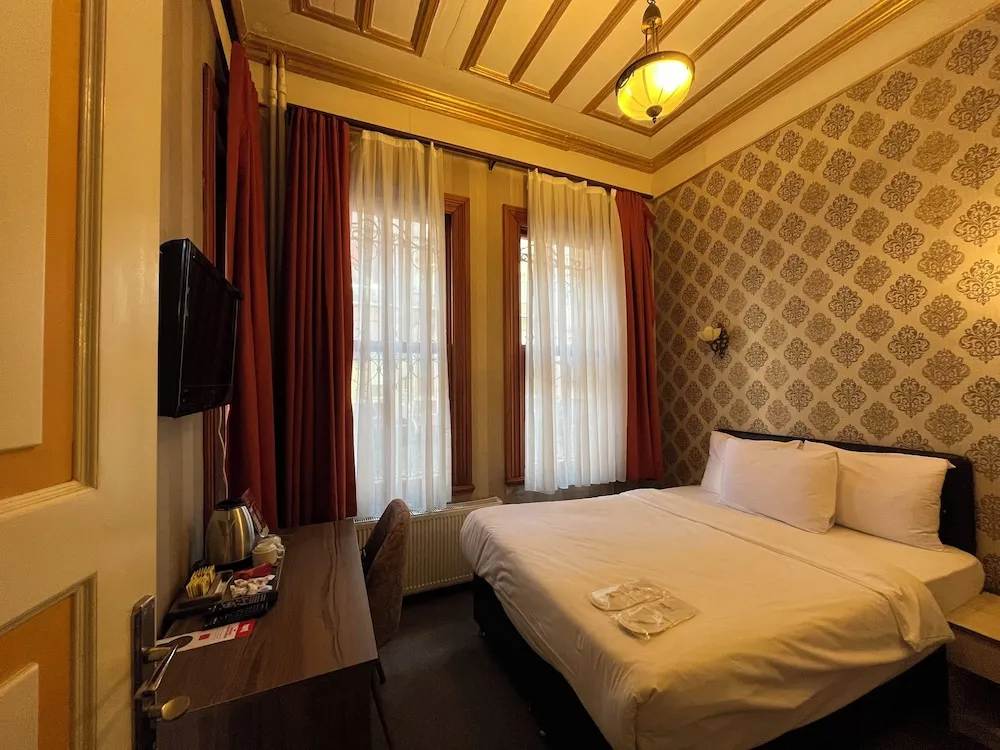 Economy Tek Büyük Yataklı Oda