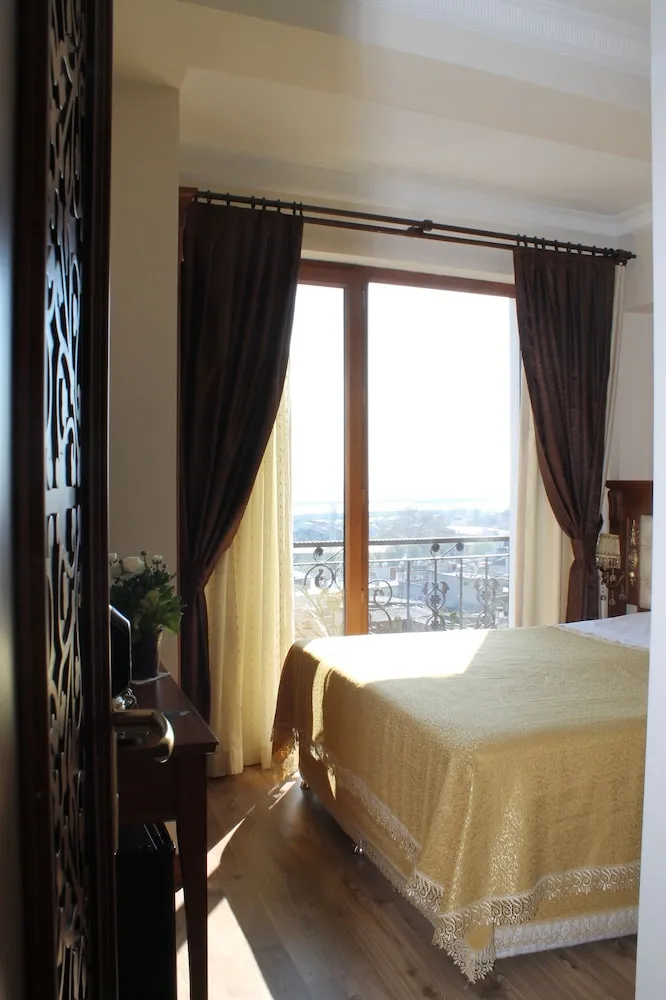 Tek Büyük Yataklı Oda, Deniz Manzaralı