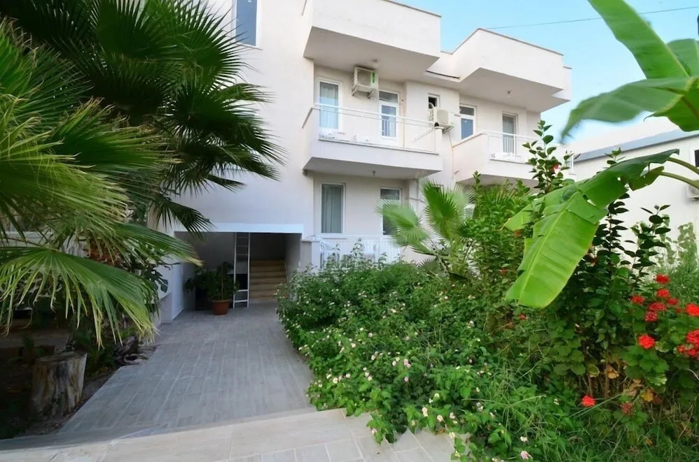 Basic Bungalov, 1 Yatak Odası, Bahçe Manzaralı, Bahçeli