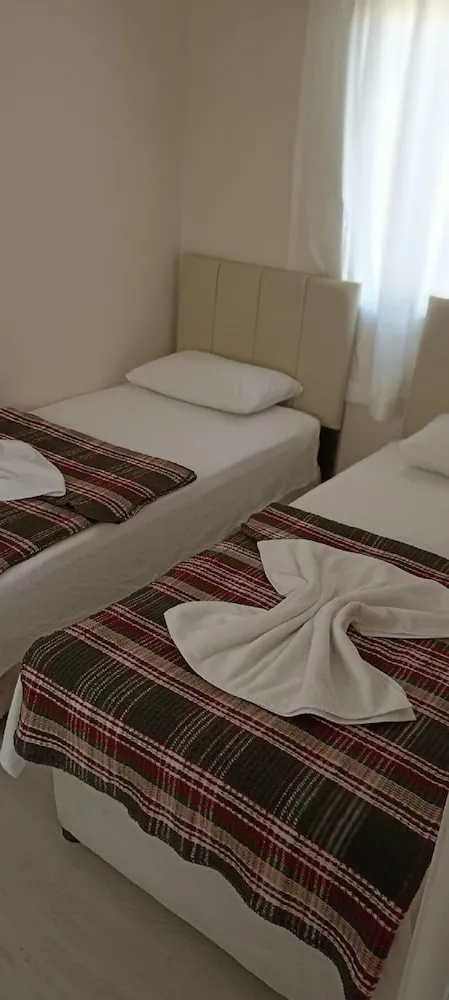 Basic Bungalov, 1 Yatak Odası, Bahçe Manzaralı, Bahçeli