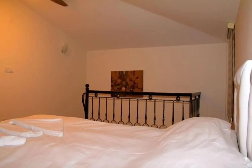 Family Dubleks, 1 Büyük (Queen) Boy Yatak ve Çekyat, Teras, Şehir Manzaralı