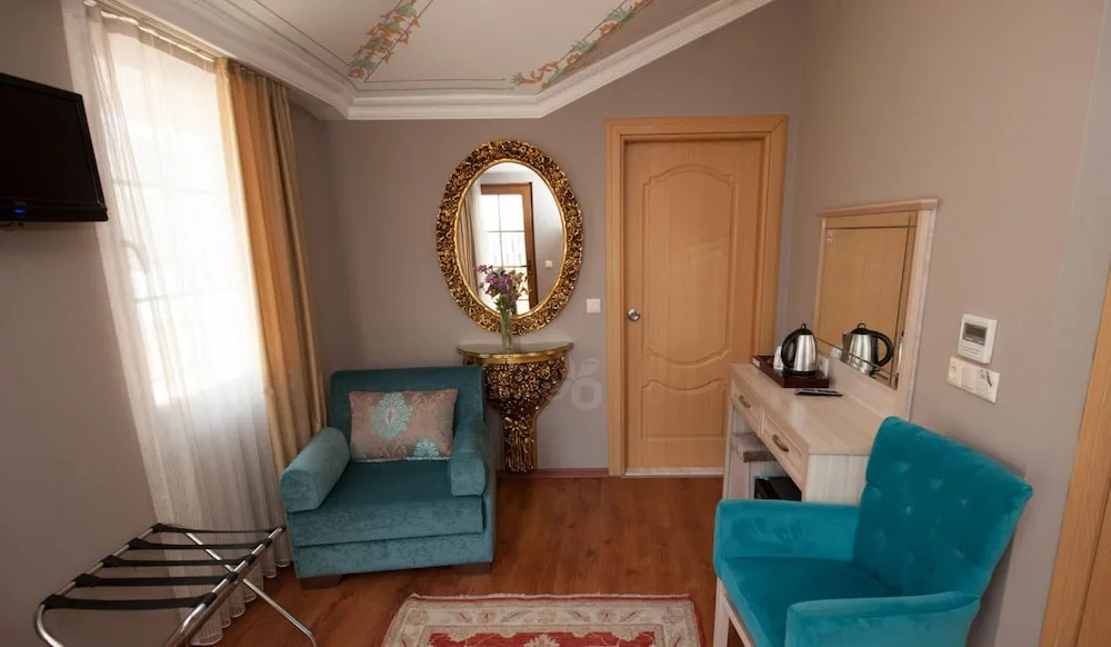 Triple Room with Terrace Balcony