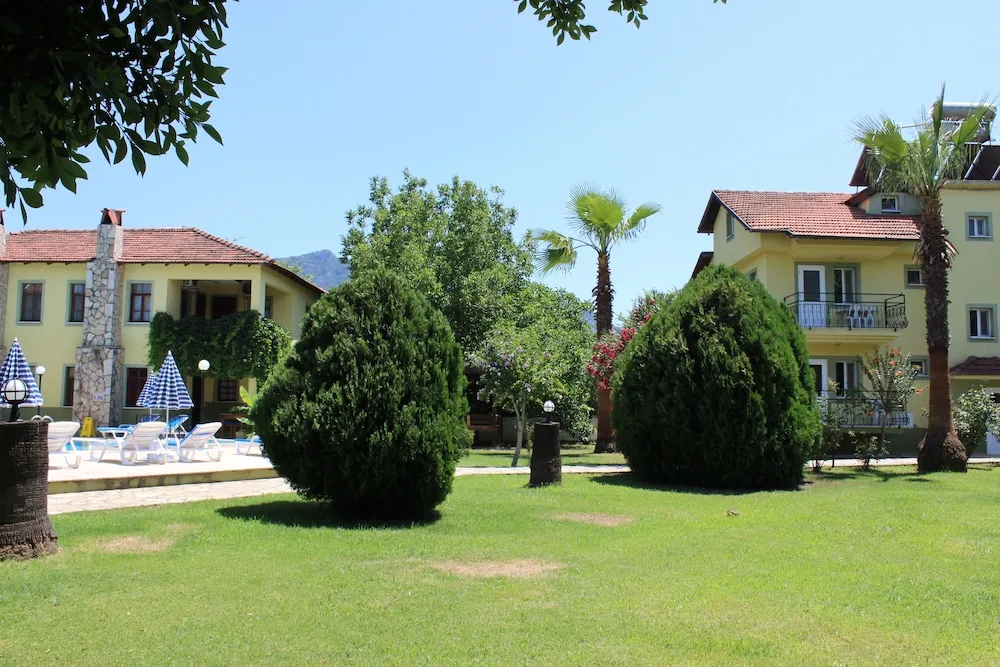 Classic Apart Daire, 2 Yatak Odası, Sigara İçilmez, Havuz Manzaralı