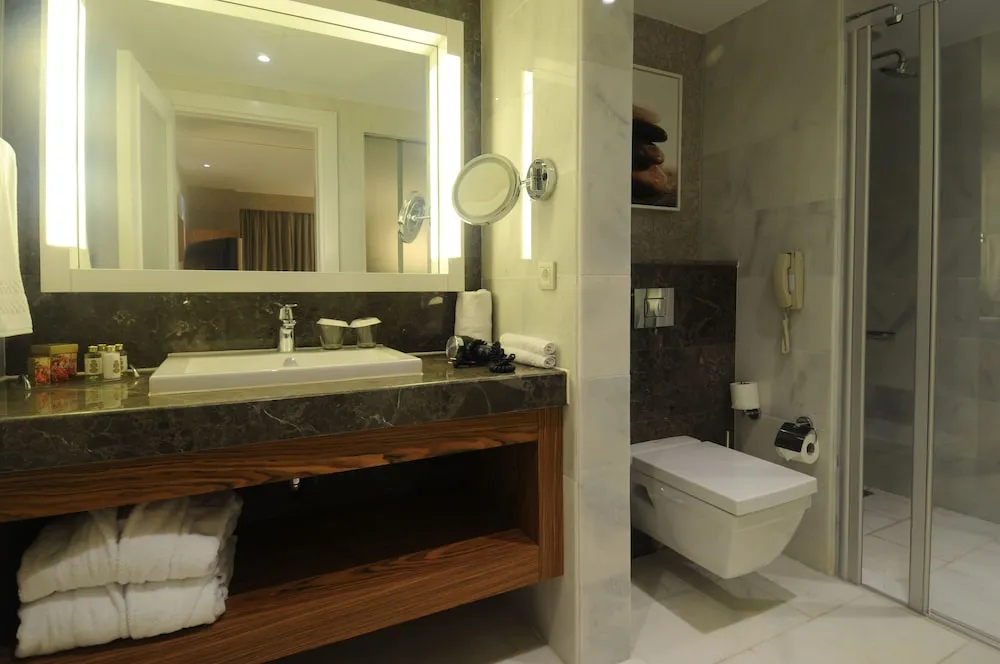 Deluxe Room, 1 Double or 2 Twin Beds