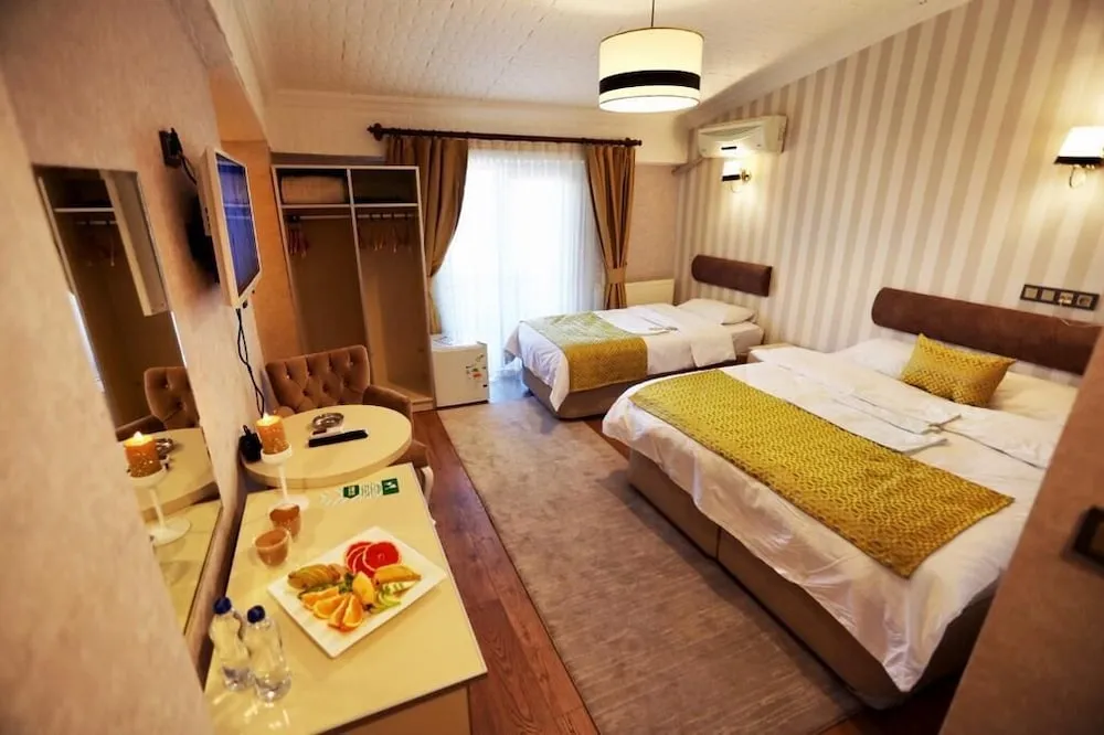 Standard Üç Kişilik Oda