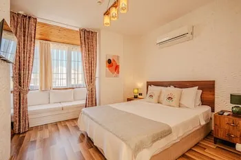 Bizim Ev Otel