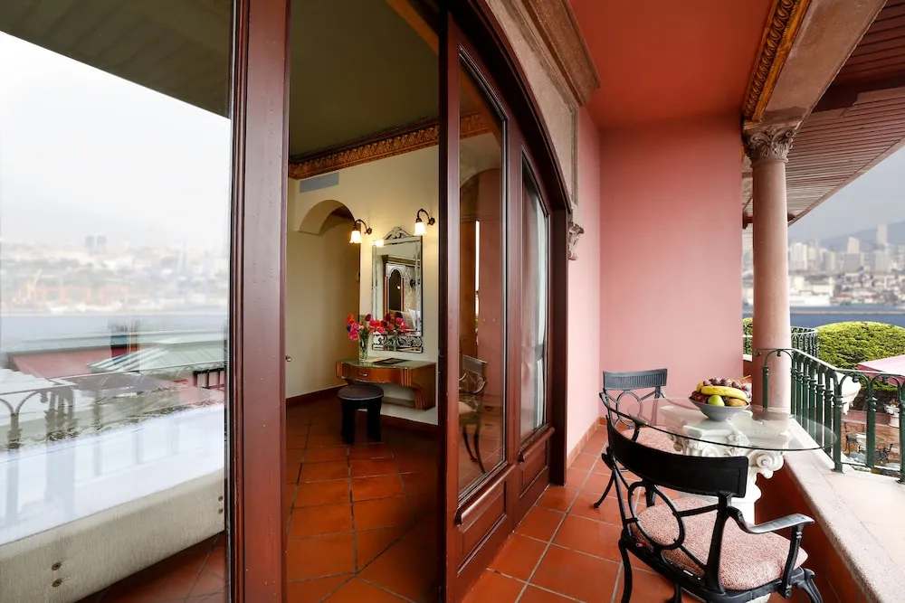 Deluxe Room With Sea View