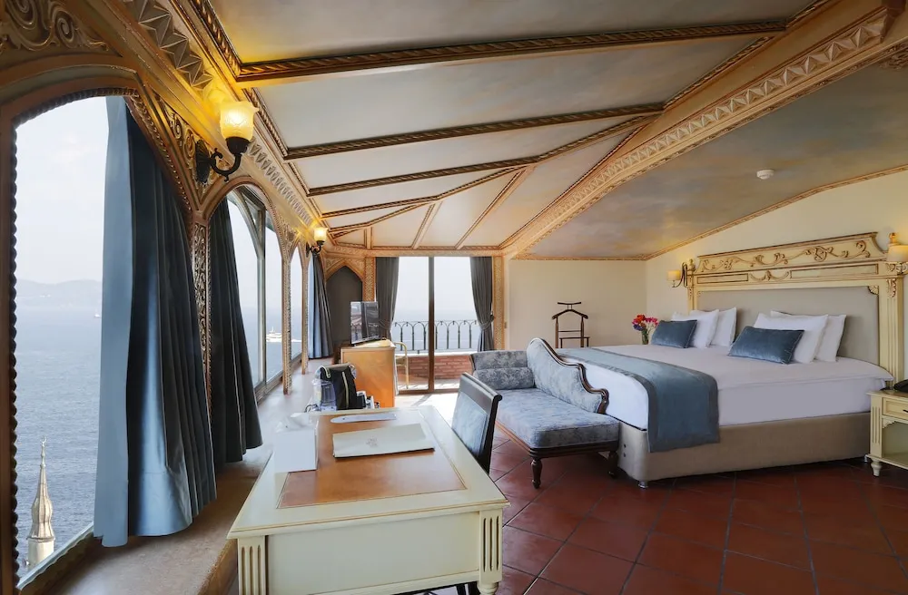 Junior Suite Room