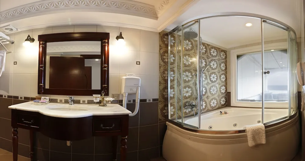 Junior Suite Room