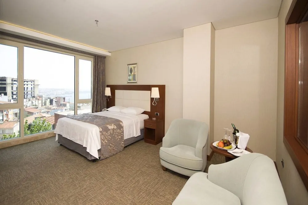 Süit (Bosphorus View)