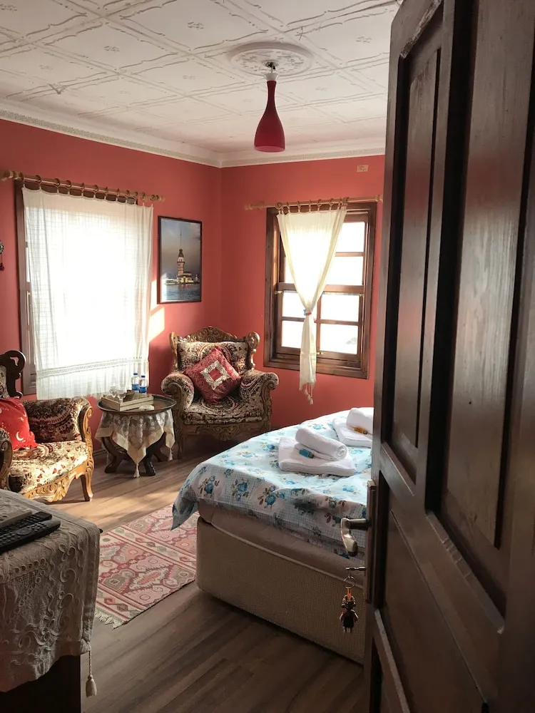 Comfort Tek Büyük Yataklı Oda