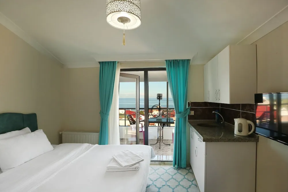 Deluxe Tek Büyük Yataklı Oda, Deniz Manzaralı