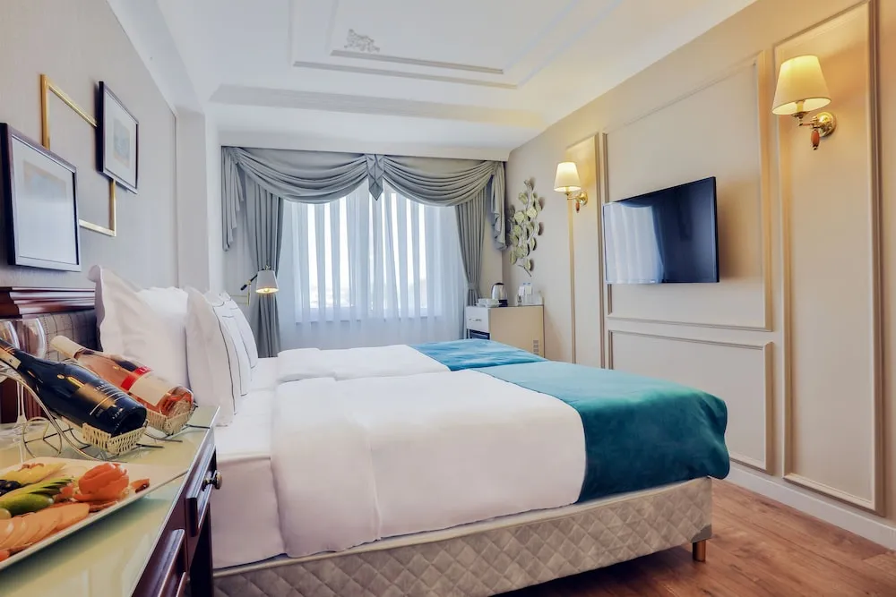 Standard Tek Büyük veya İki Ayrı Yataklı Oda