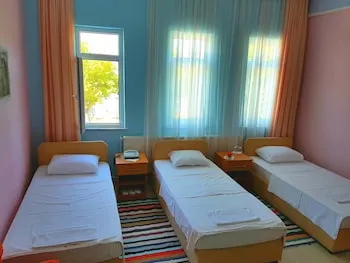 Yali Otel