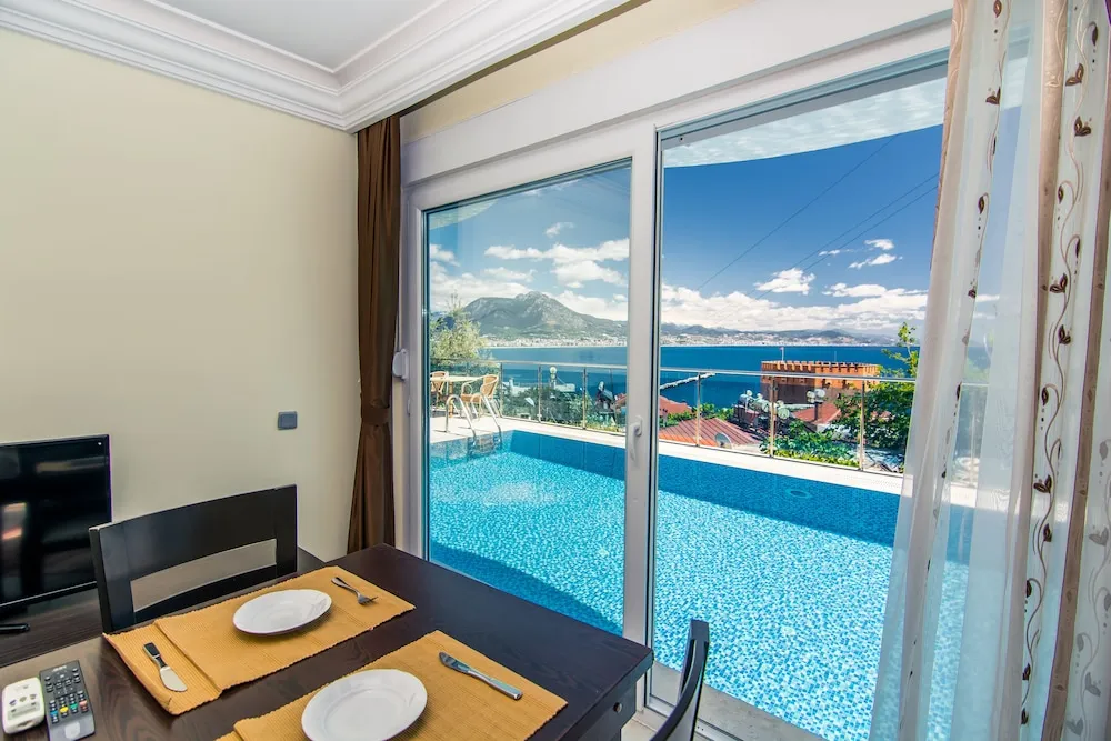 Alanya Castle Apartment (2 Person)