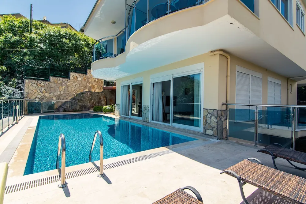 Alanya Castle Apartment (2 Person)