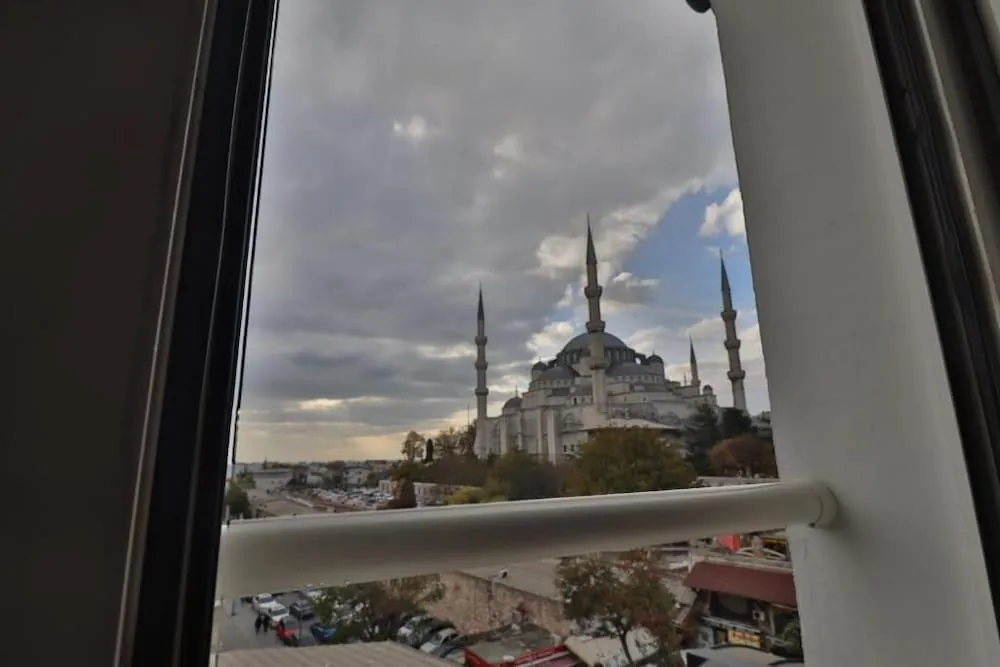 Superior Üç Kişilik Oda, Deniz Manzaralı