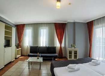 Grand Alisa Hotel (Eski Adı: Royalisa Hotel)