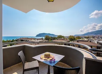 Grand Alisa Hotel (Eski Adı: Royalisa Hotel)